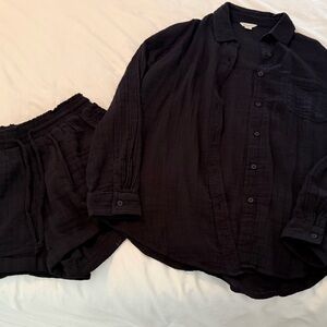 Aeropostale Black Shirt and Shorts Set